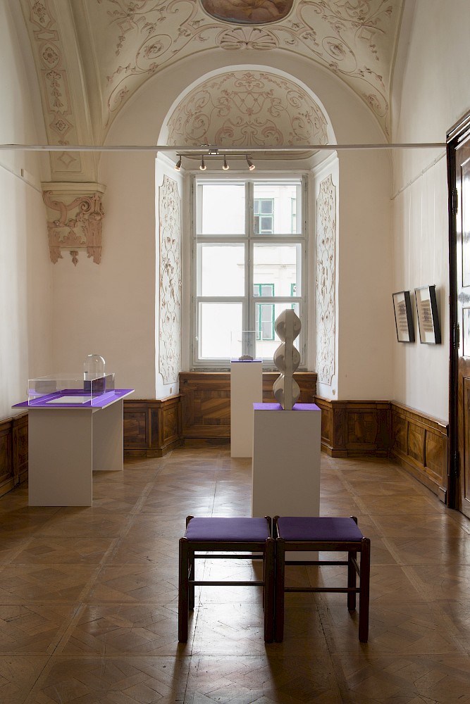 Installationsansicht Pride and Prejudice, Art & Craft – A Love Story