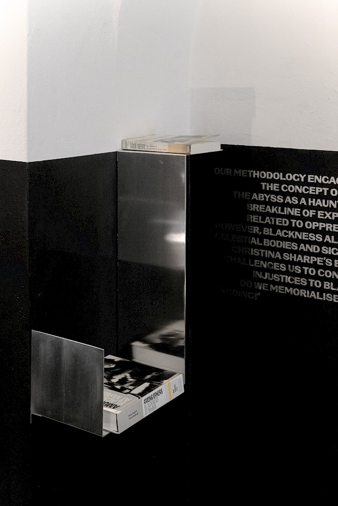 Ausstellungsansicht, Undulating Currents