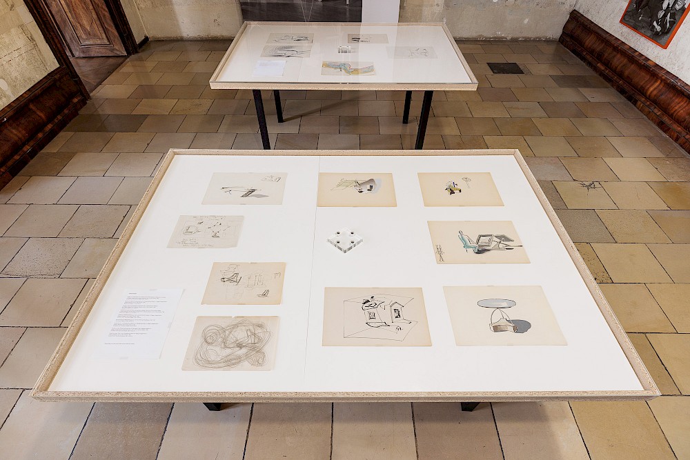 Studies for display structures (a.o. Peggy Guggenheim‘s Art of This Century)