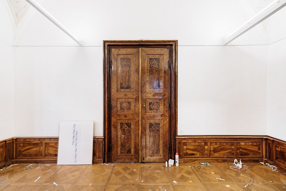 to display, to support, to care